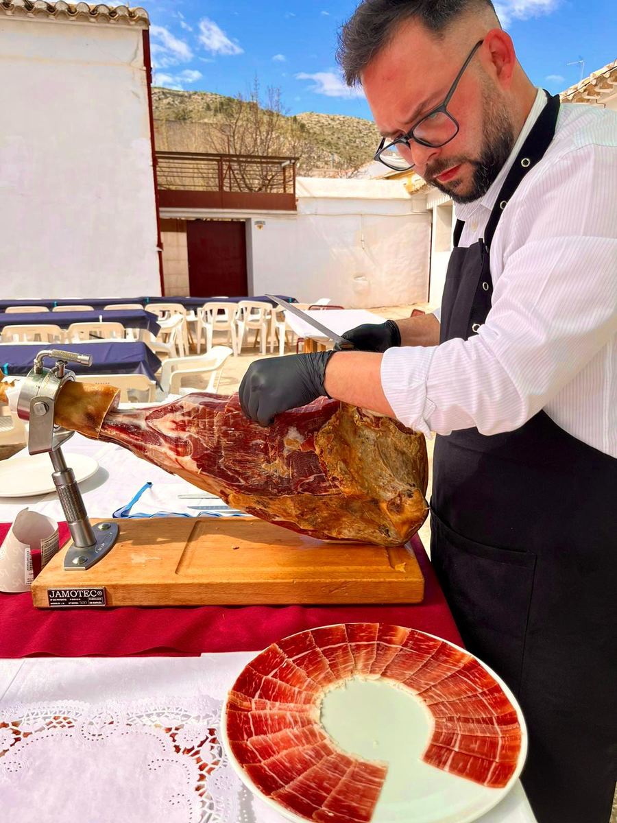 Corte de jamón en evento de bodas en Murcia